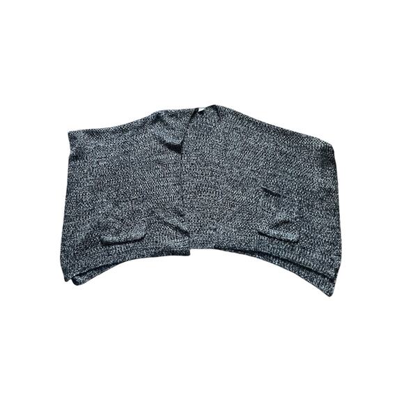 Womens/Teens Throw Cardigan/Wrap One size Gray and Black Knit - Picture 3 of 3